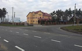 Podilskii Dvir